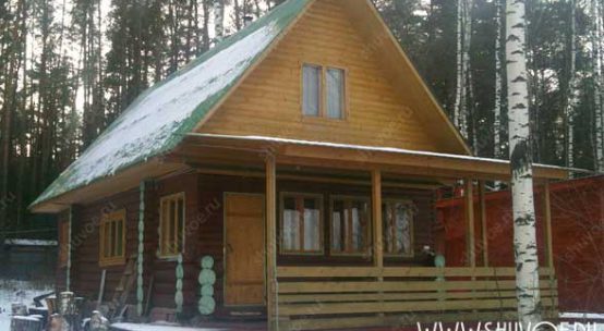 Дом на берегу озера