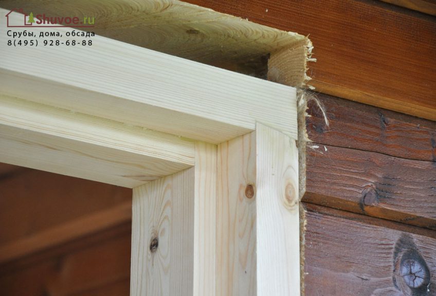 откосы двери в деревянном доме